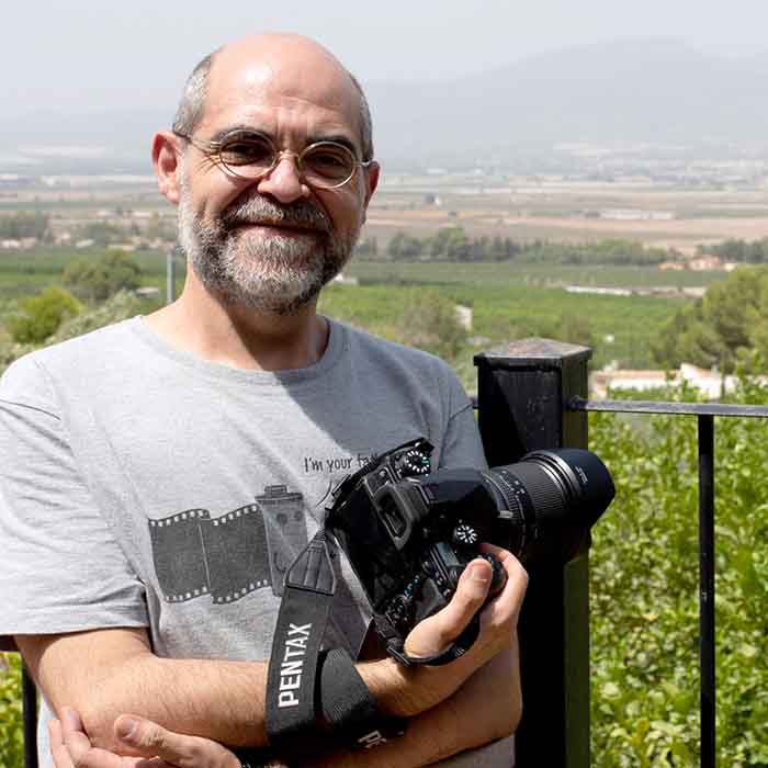 Juan Fernando Sánchez Hernández — fotógrafo e impresor, fundador de ZONA Fotografía en Alhama de Murcia
